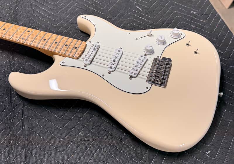 Fender Ed O'Brien Signature EOB Stratocaster