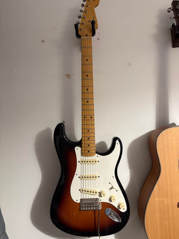 Fender Vintera '50s Stratocaster Modified with Maple Fretboard 2019 - 2023 - 2-Color Sunburst image 1