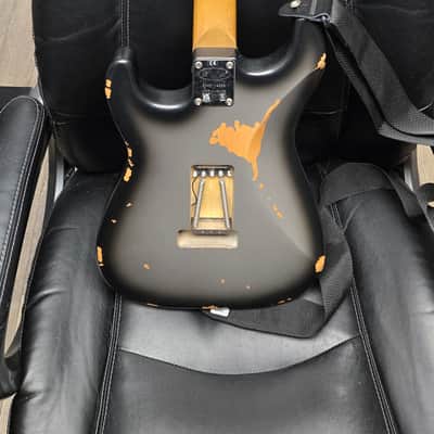 EVH Frankenstein Relic 2024 - Silverburst image 4