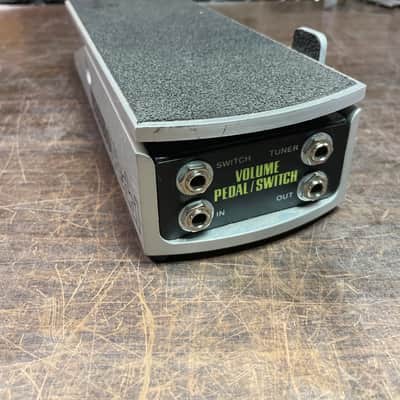 Ernie Ball P0-6168 250K Mono Passive Volume Pedal w/ Switch | Reverb