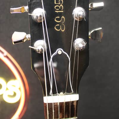 Gibson ES-135 2002 - VINTAGE SUNBURST image 2
