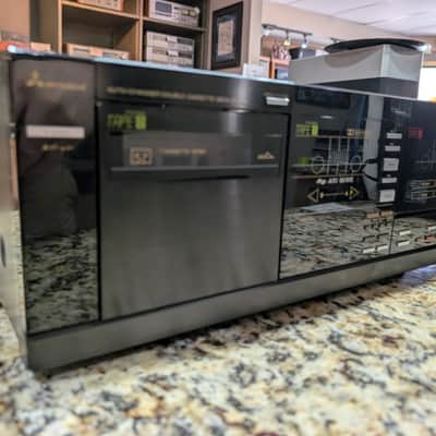 Mitsubishi DT-156 Auto Changer Double Cassette Deck - Black - USED image 2