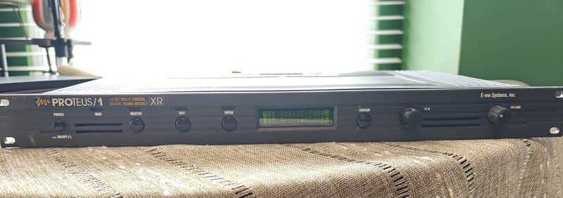 Proteus E-mu Proteus/1 XR.