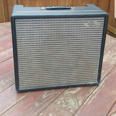 1963 Univox Model U-202R  All Tube Guitar Amp With Reverb/Tremolo Rare image 1