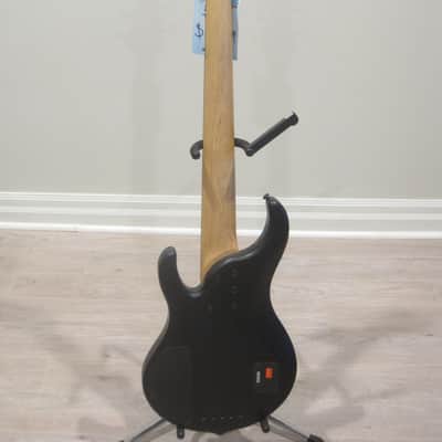 Traben John Moyer Signature Havoc 5-string Bass Guitar with Bag image 5