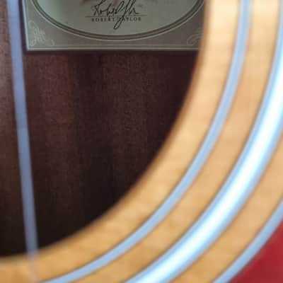 Taylor 210-G Gloss Top Acoustic Guitar image 5