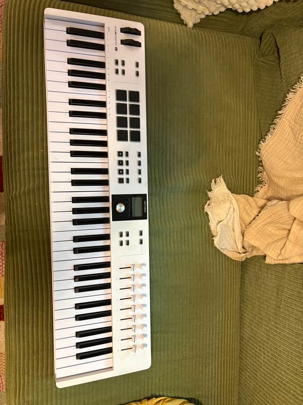 Arturia KeyLab Essential 61 MkIII MIDI Controller 2024 - Present - Alpine White image 1