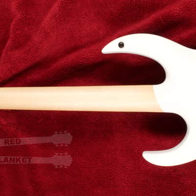 B.C. Rich Gunslinger Prophecy II with Floyd Rose Gloss White image 12