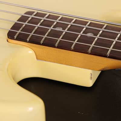 1991 G&L L-2000 Commemorative Leo Fender Signature Bass White image 11