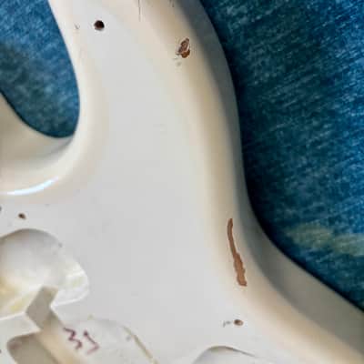 Unknown Stratocaster body cream white image 8