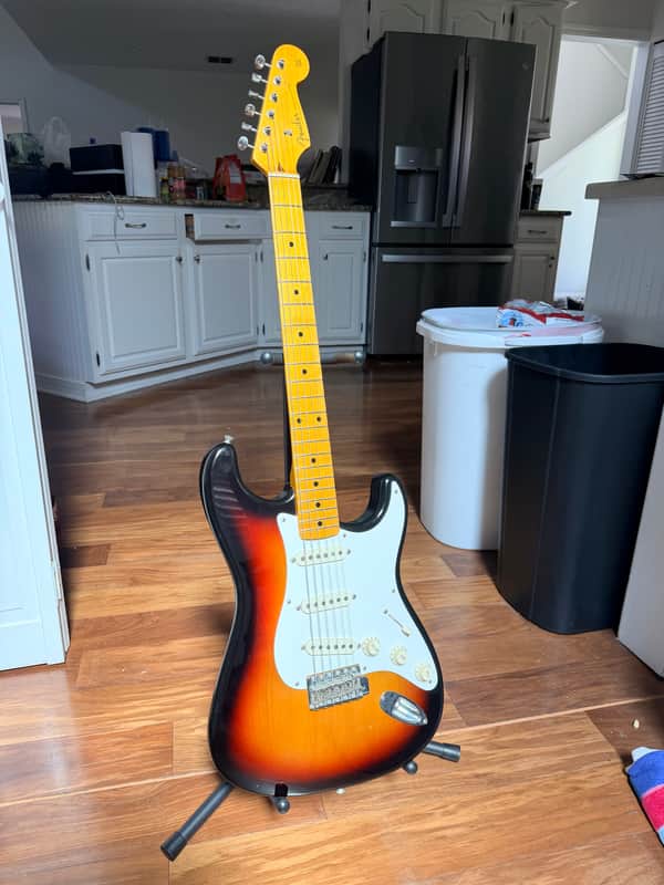 Fender Stratocaster 58 RI 58-TX MIJ 2013 - 3 tone sunburst image 1