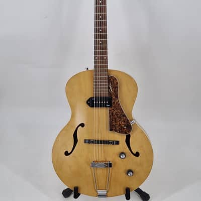 Godin 5th Avenue incl. P90 - Used image 2