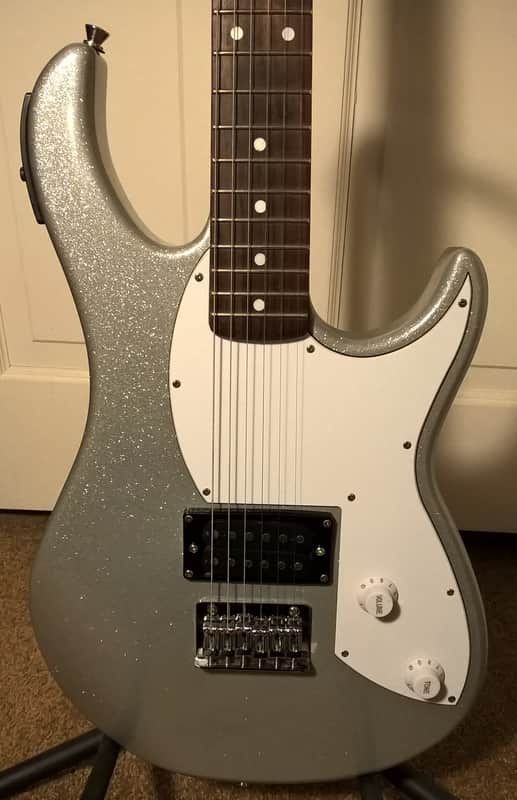 Peavey Rockmaster--Silver Sparkle; Built-In Tuner & Headphone Amp; Upgraded PU; Great Cond.; Gig Bag image 1