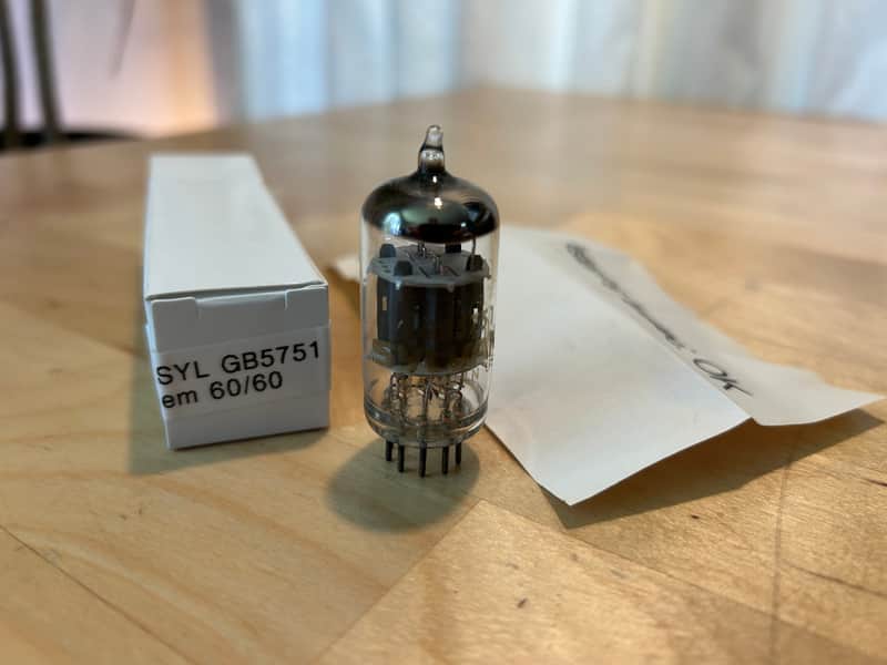 Immagine Sylvania GB Gold 5751 tube, vintage, tests like new, for Fender amp-very rare - 1