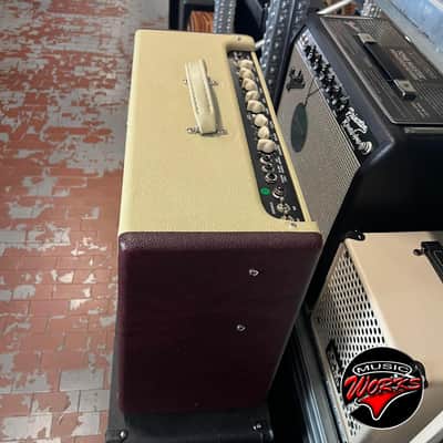 Fender Hot Rod Deluxe Iii Limited Edition Wine Red Vanilla White image 6