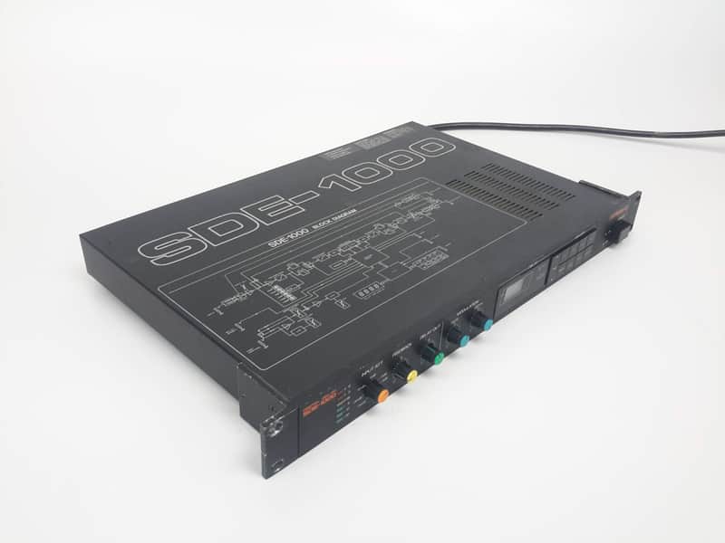 Roland SDE-1000 Digital Delay | Reverb