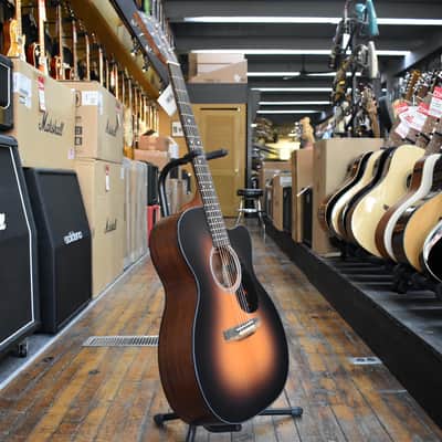 Martin Road Series OMC-10E Modern Acoustic-electric Guitar 1935 Sunburst w/Softshell Case image 5
