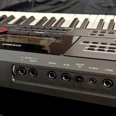 Mint Casio CT-X5000 61-Key Portable Keyboard w/Case! image 4
