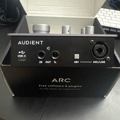 Audient iD4 MKII USB-C Audio Interface 2021 - Black image 2