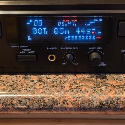 Denon DN-C550R June 2002 - Black image 4
