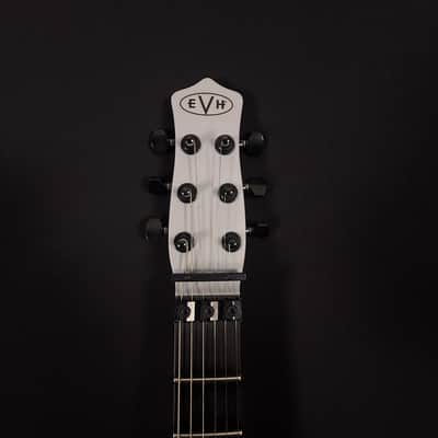 EVH Star Limited Edition 2023 - Primer Gray image 16