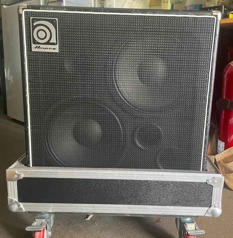 Ampeg SVT-212AV Bass Cabinet with Road Case and extra grille image 1