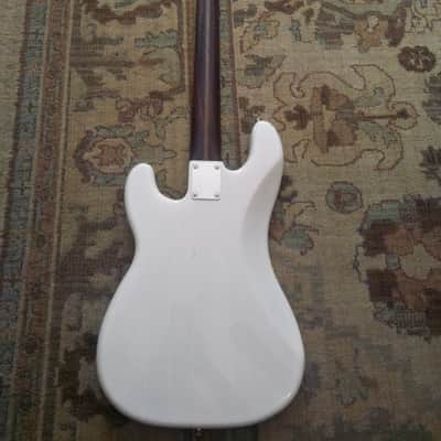 Fender Precision Bass 2019 -Mary Kaye White with Rosewood Neck image 10