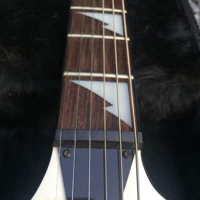 Ibanez VBT700 with case image 3