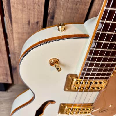 Gretsch Chris Rocha Signature Electromatic Broadkaster Jr. Center-Block Vintage White image 11