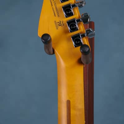 Fender DE American Professional II Stratocaster - Burgundy Mist Metallic - US240023330 - Clearance image 7