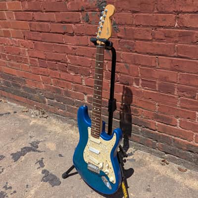 1994 Fender Stratocaster Plus Deluxe Blue Burst image 4