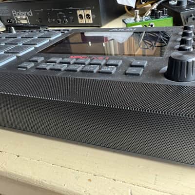 Akai MPC Live II Standalone Sampler / Sequencer 2020 - Present - Black image 3