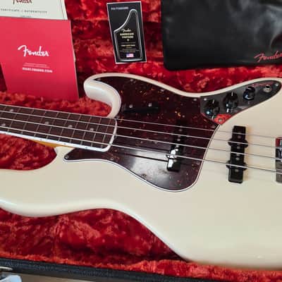 Fender American Vintage II 1966 Jazz Bass BRAND NEW 60s Olympic White Nitro Finish USA 1960's Custom Reissue 4 String CASE QUEEN NOS image 9