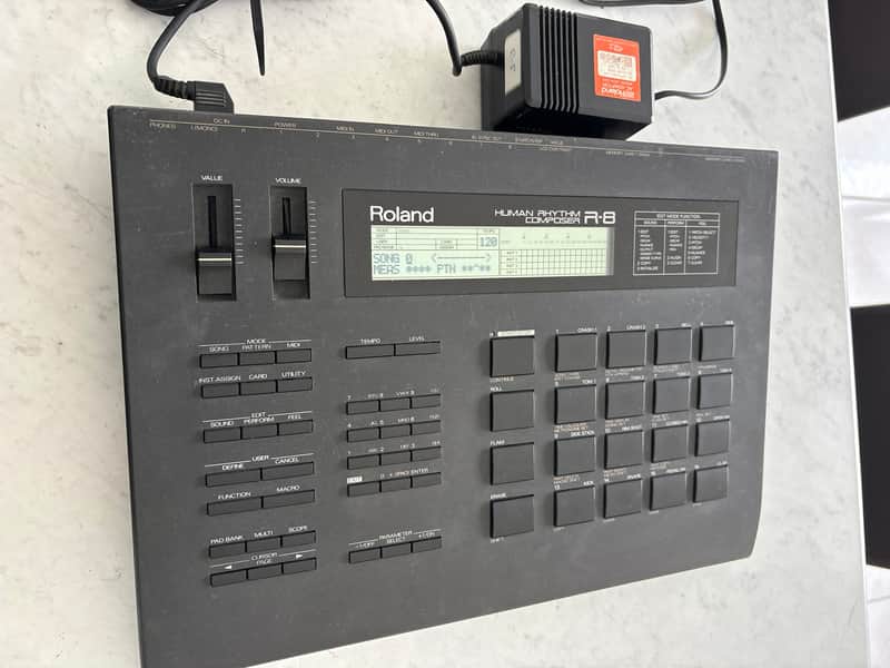 Immagine Roland R-8 Human Rhythm Composer 1980s - Black - 1