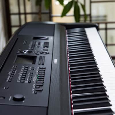 Yamaha DGX670 88-Key Portable Grand Piano (Black) image 5