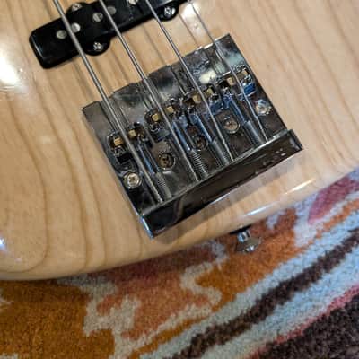 Fender American Vintage '75 Jazz Bass with Maple Fretboard 1999 - 2012 - Natural image 2