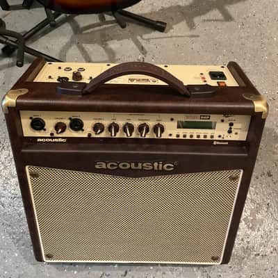 Acoustic A40 amplifier image 2