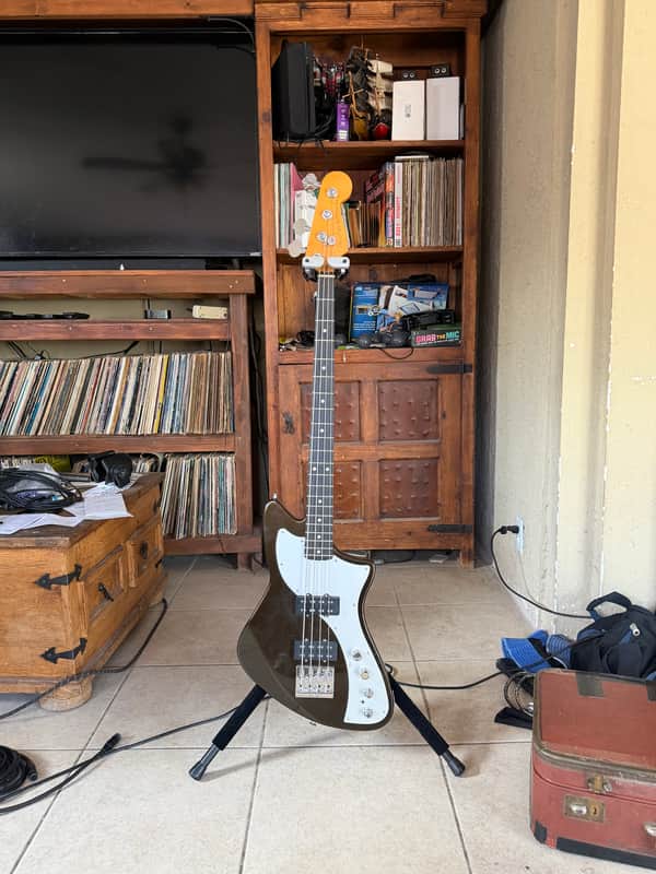 Fender American Ultra II Meteora Bass with Ebony Fretboard