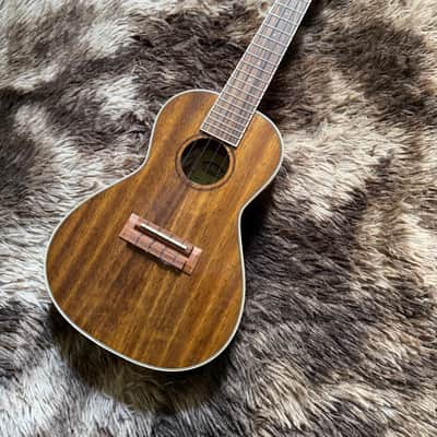 Kala KA-KCG Hawaiian Koa Series Concert Ukulele - Gloss Natural image 1