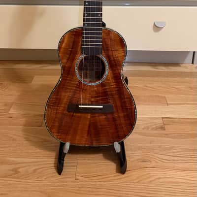 Heritage Koa Tenor Ukulele 2026 - Gloss image 1