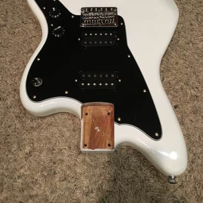 Squier Affinity Jazzmaster HH 2018 Artic White Loaded Body - Minor Issues, Like New, Bonus Saddles image 2