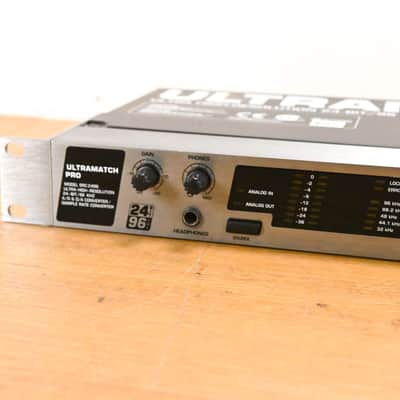 Behringer ULTRAMATCH PRO SRC2496 Sample Rate Converter CG01Z6B image 4