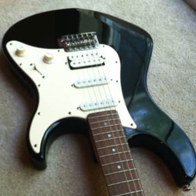 YAMAHA PACIFICA GUITAR - 90s Taiwan Model - Gem image 2