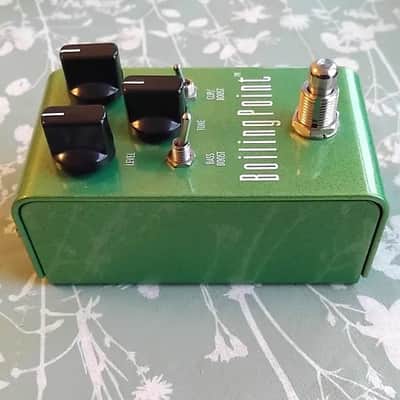 Rockbox Boiling Point - with box and manual image 6