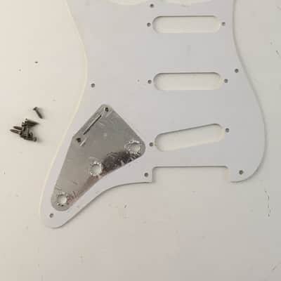 1990s Vintage 1-ply 50s Fender USA Guitar Natural Relic American Strat Pickguard Off White image 8
