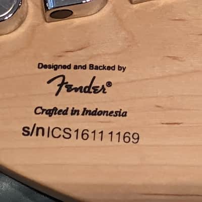 Fender  Stratocaster Squire Affinity - Hard Rock Cafe Tribute image 4