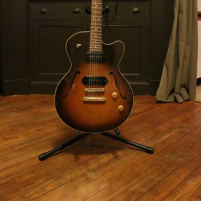 Yamaha AEX502 Electric Semi-Hollow Body Guitar (Sunburst) image 6