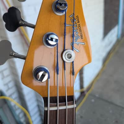 Fender AVRI 1960 P-Bass - Daphne Blue image 10