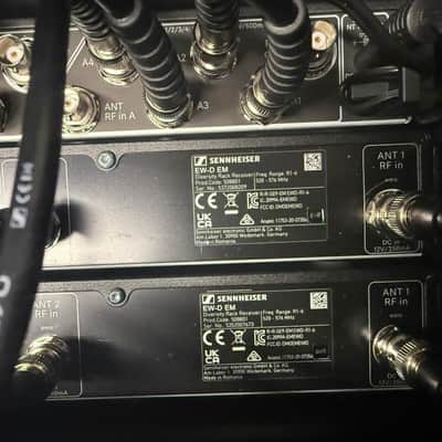 SENNHEISER EW-D EM 4-CH COMPLETE HANDHELD SYSTEM (FREQ R1-6) image 7
