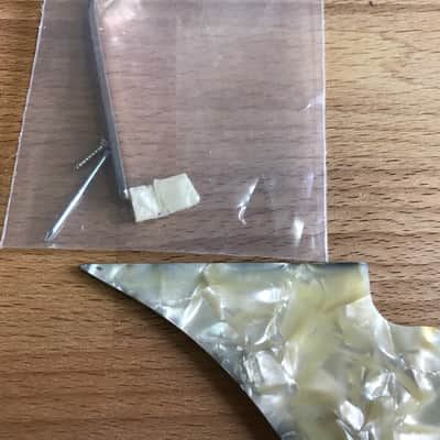 Hofner 500/1 violin bass pickguard cream pearl image 8